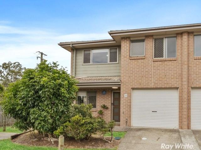 Townhouse for sale in Toombul, Queensland