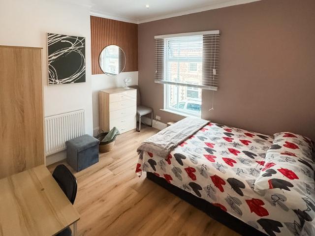 Apartment for rent in Calderstones