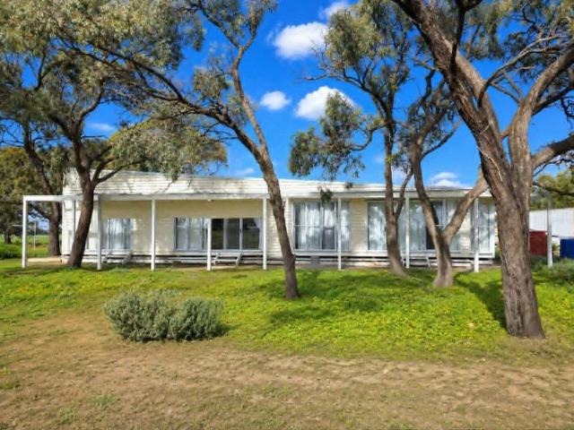 Acreage for sale in Dingwall, Victoria