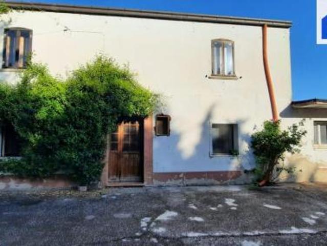 Villa Indipendente in vendita a Campobasso, Molise