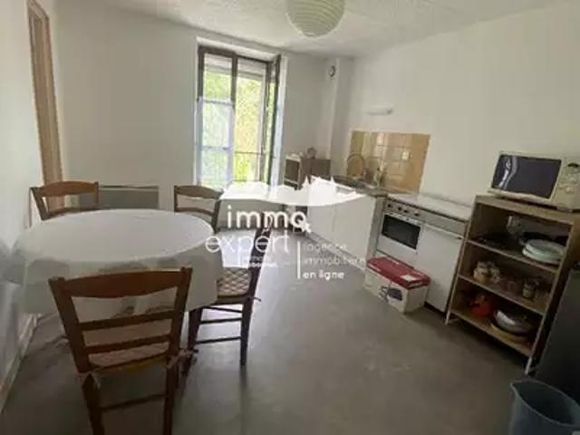 Appartement location à Neufchâteau, Contrexéville