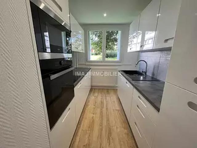 Appartement location à Neufchâteau, Contrexéville