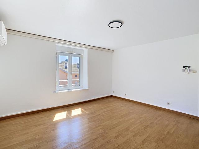 Appartement location à Neufchâteau, Contrexéville