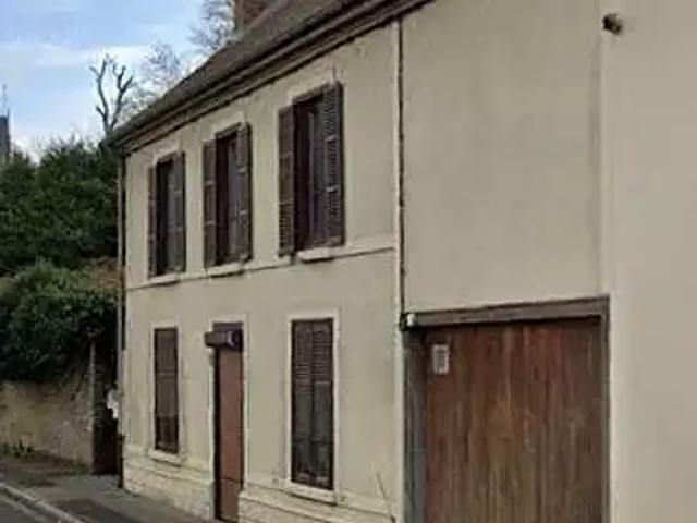 Maison vente à Amiens, Conty
