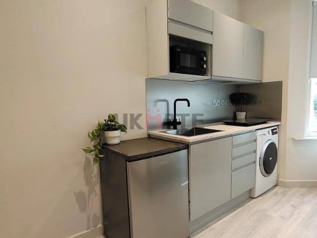 Studio for rent in Norbiton, Greater London