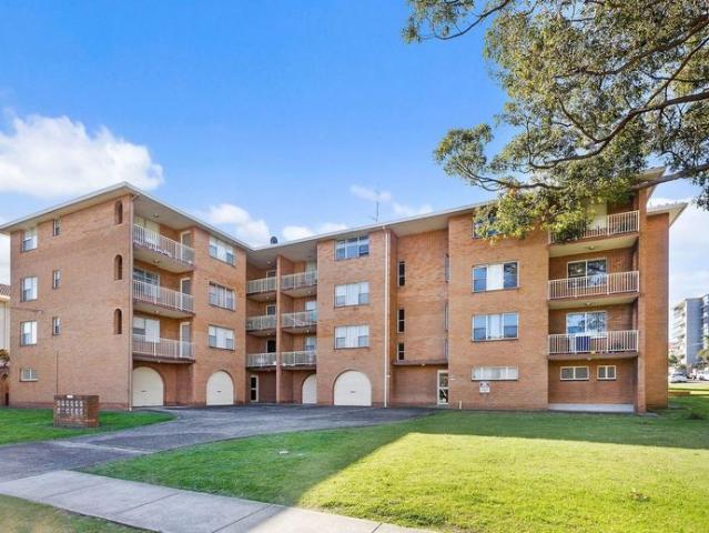 Apartment for rent in Wollongong West, New South Wales