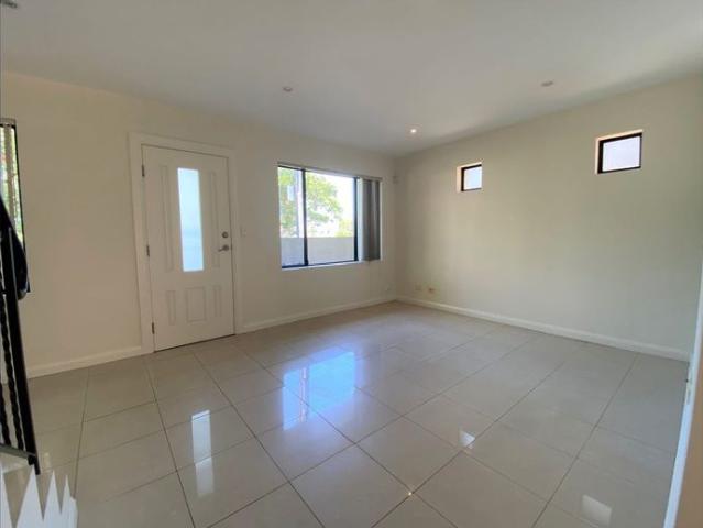 Townhouse for rent in Erskineville, Sydney