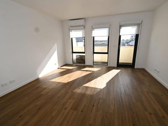 Townhouse for rent in Camerons Creek, Victoria