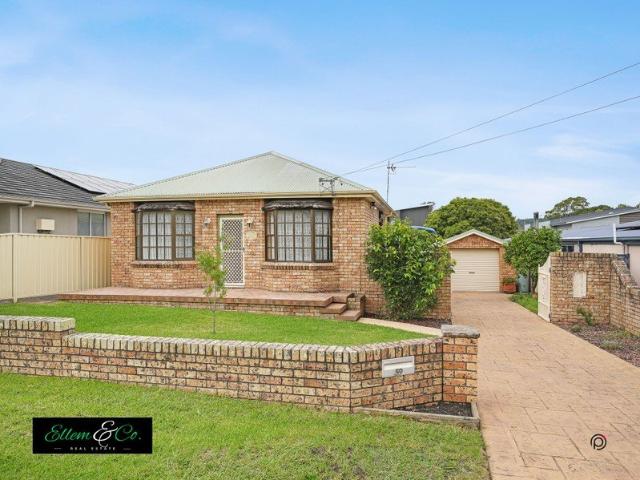 House for sale in Oak Flats Dc, New South Wales