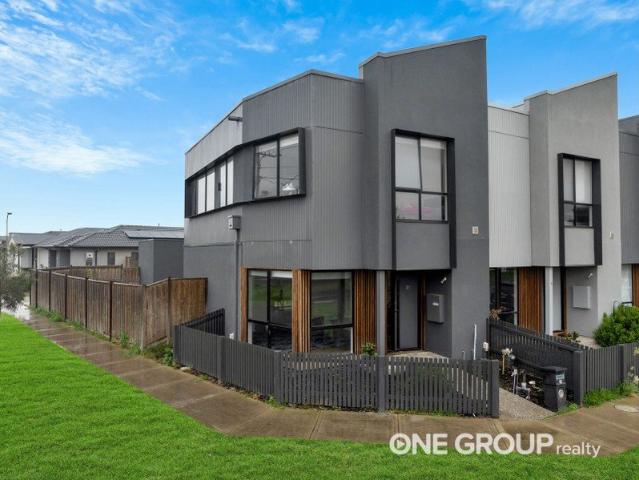 Townhouse for sale in Platform, Melbourne