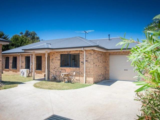 Apartment for rent in Riddells Creek, Victoria