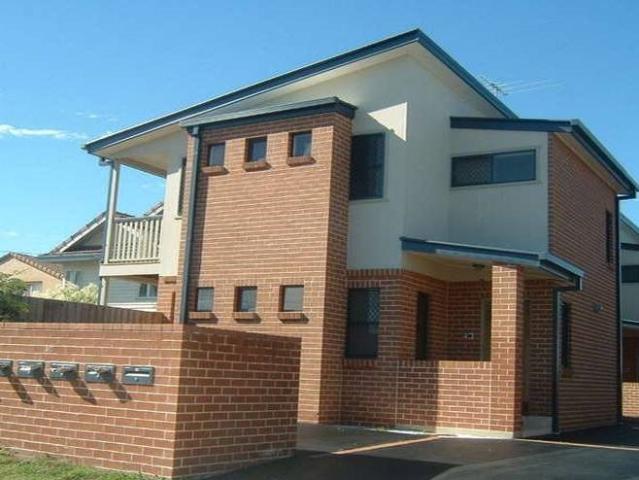 Townhouse for rent in Toombul, Queensland
