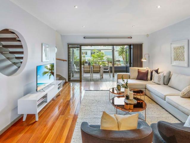 Townhouse for rent in Sydney, New South Wales