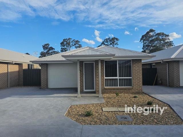 Villa for rent in South Nowra, New South Wales