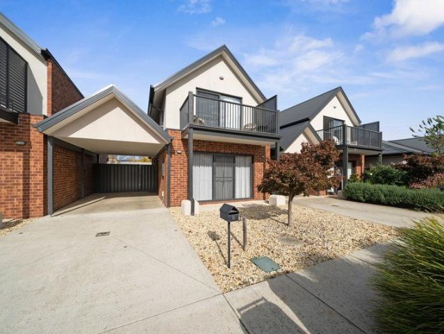 Townhouse for sale in Victoria