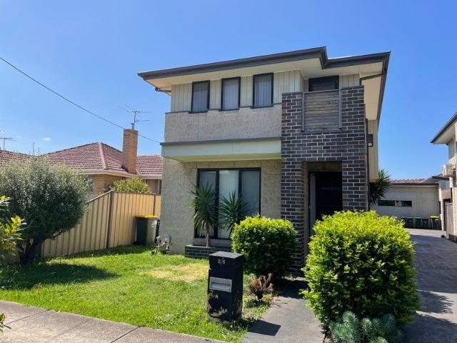 Townhouse for rent in Camerons Creek, Victoria