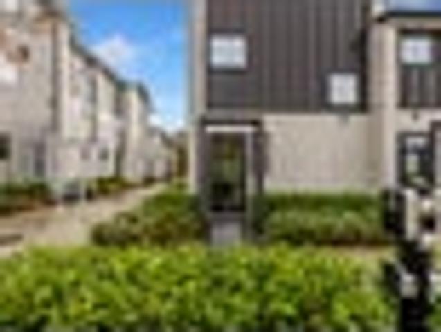 House for sale in Chaslands, Canterbury
