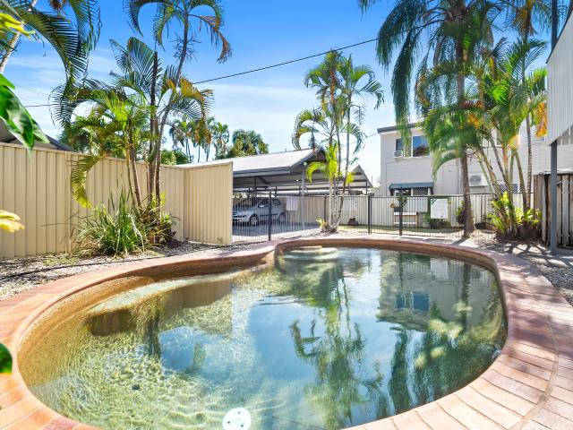 Apartment for sale in Earlville, Queensland