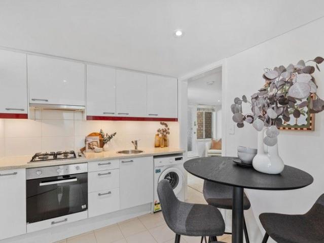 Apartment for sale in Curtin, Perth