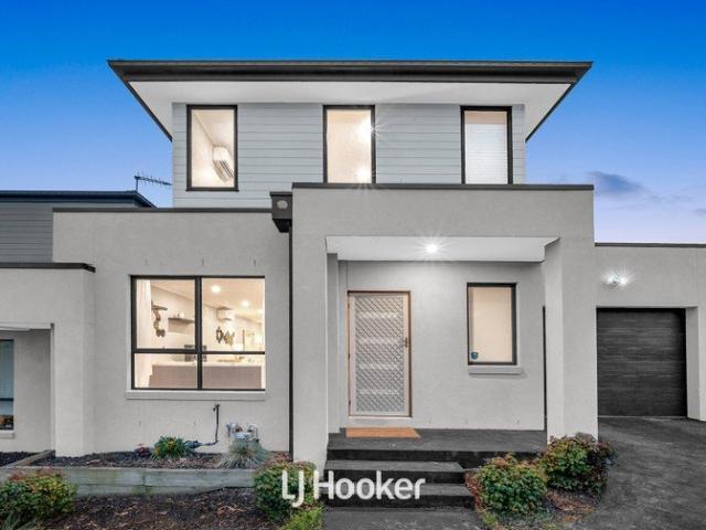 Townhouse for sale in Camerons Creek, Victoria