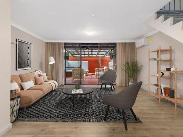 Townhouse for rent in Sutherland, New South Wales
