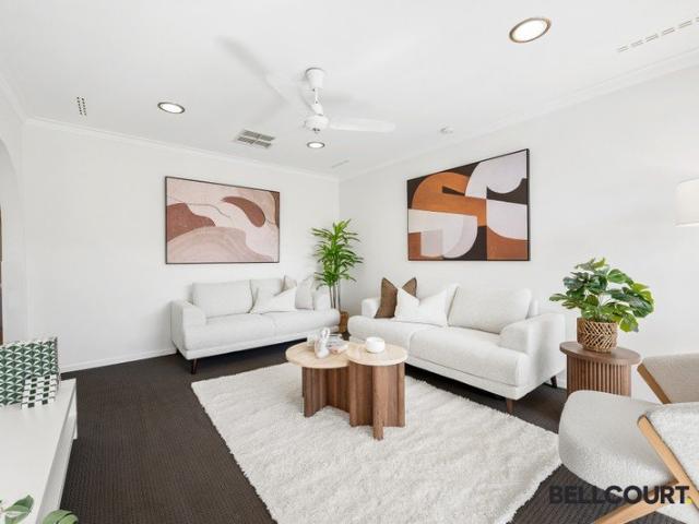 Villa for sale in Como, Western Australia