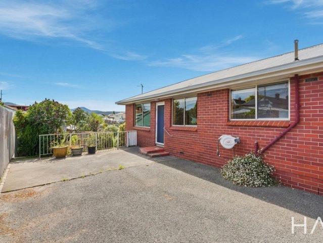 Flat for rent in New Town, Hobart