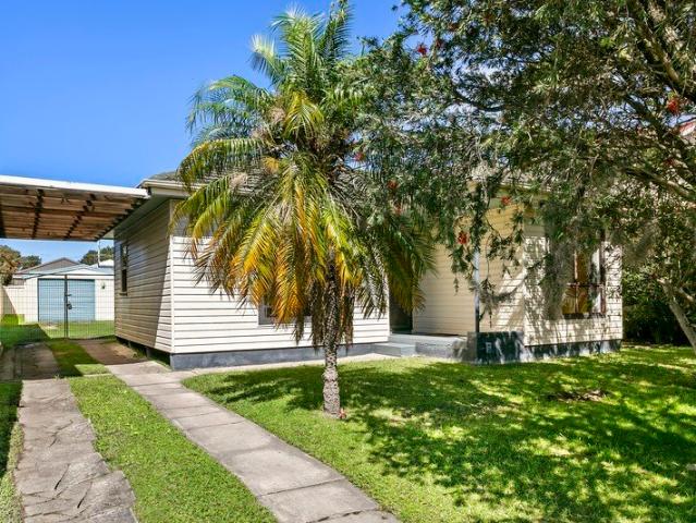 House for rent in Fairy Meadow, Wollongong City Council