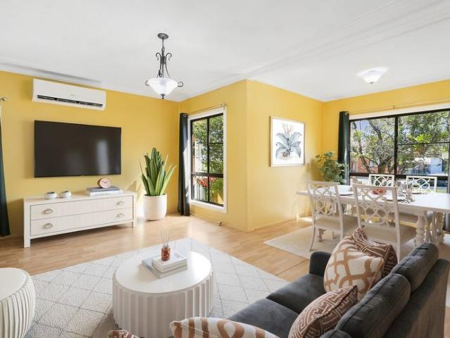House for rent in Fairy Meadow, Wollongong City Council