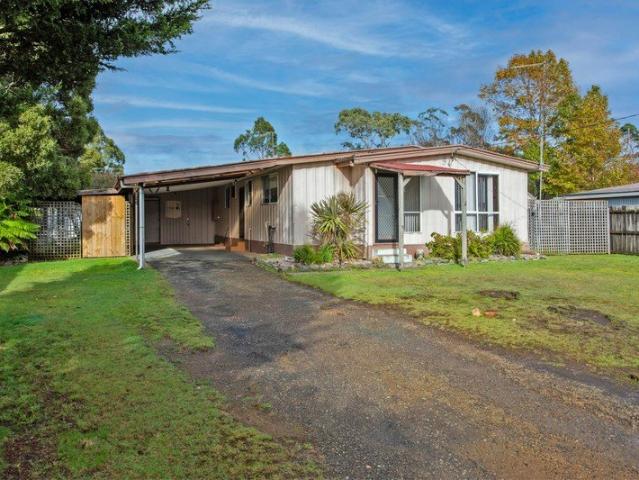 House for sale in Zeehan, Tasmania