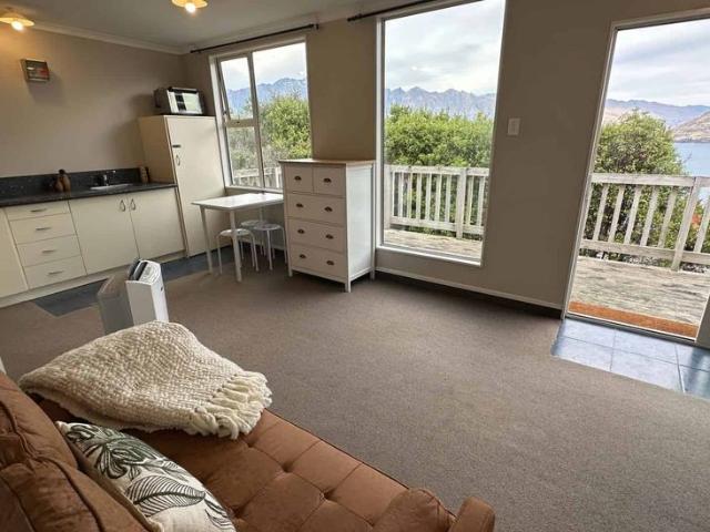 Property for rent in Otakou