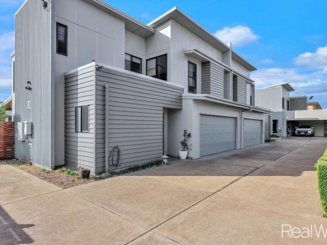 Townhouse for sale in Banyan, Queensland