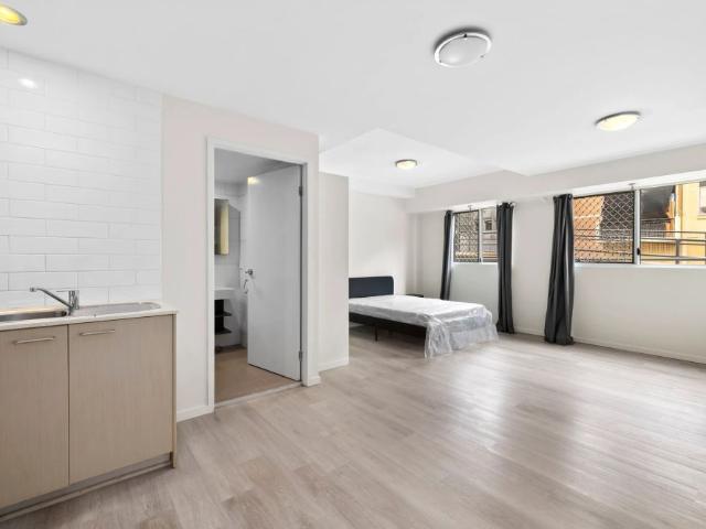 Granny Flat for rent in Toombul, Queensland