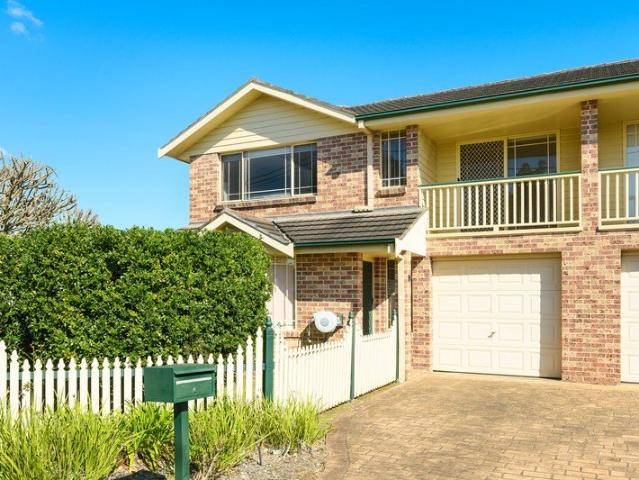 Townhouse for sale in Sutherland, New South Wales