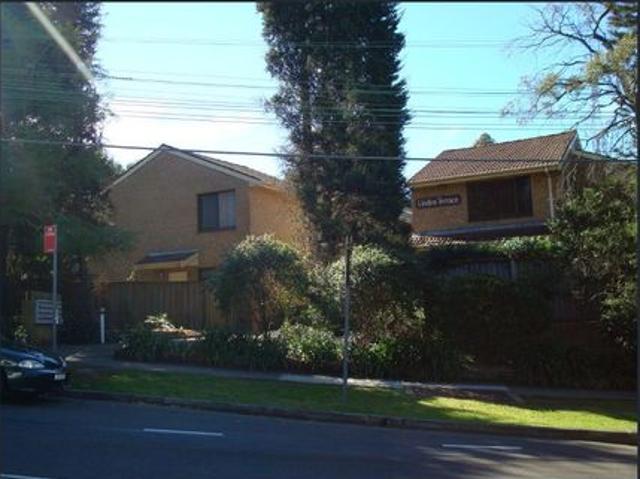 Townhouse for rent in Willoughby, New South Wales
