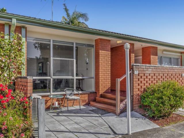 Villa for sale in Sutherland, New South Wales