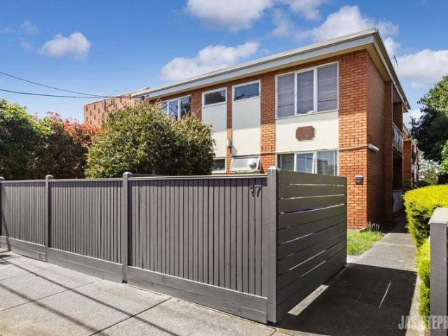 Apartment for rent in Kingsville, Melbourne