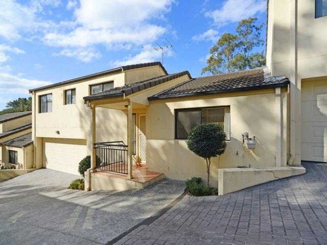 Townhouse for sale in Wollongong West, New South Wales