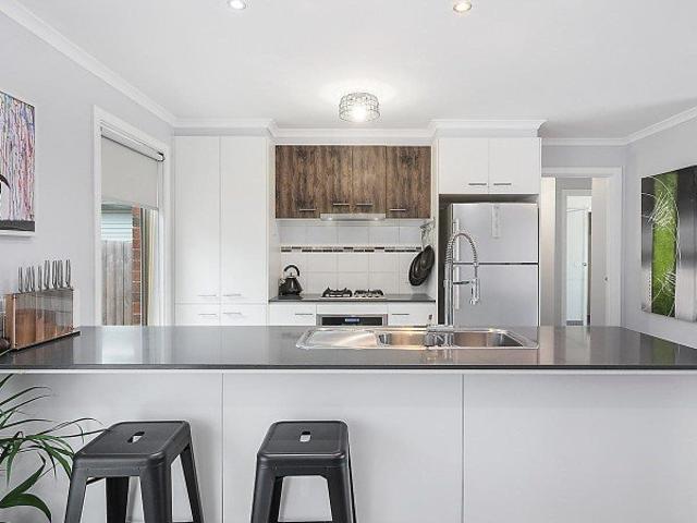 Apartment for rent in Newcomb, Geelong