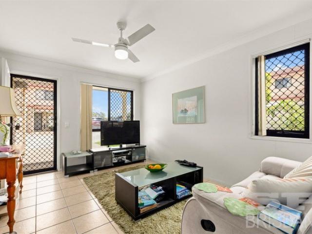 Townhouse for rent in Waterford West, Greater Brisbane