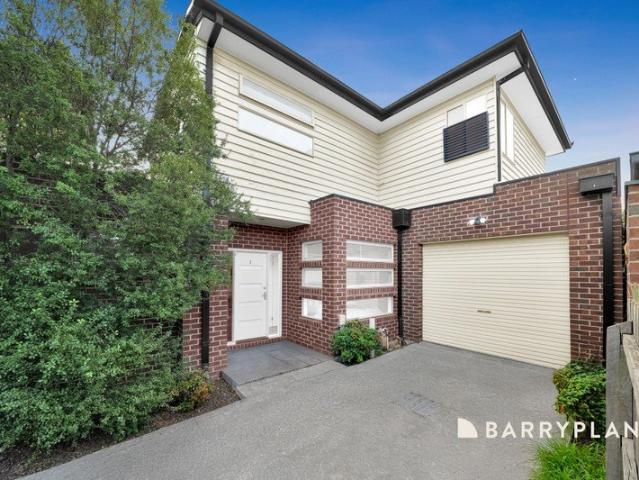 Townhouse for sale in Camerons Creek, Victoria