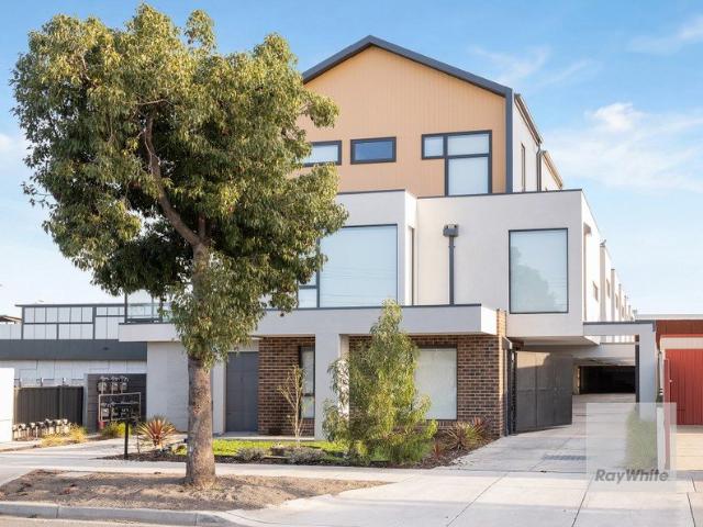 Townhouse for rent in Deer Park, Melbourne