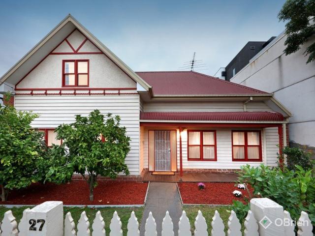 Townhouse for sale in Camerons Creek, Victoria