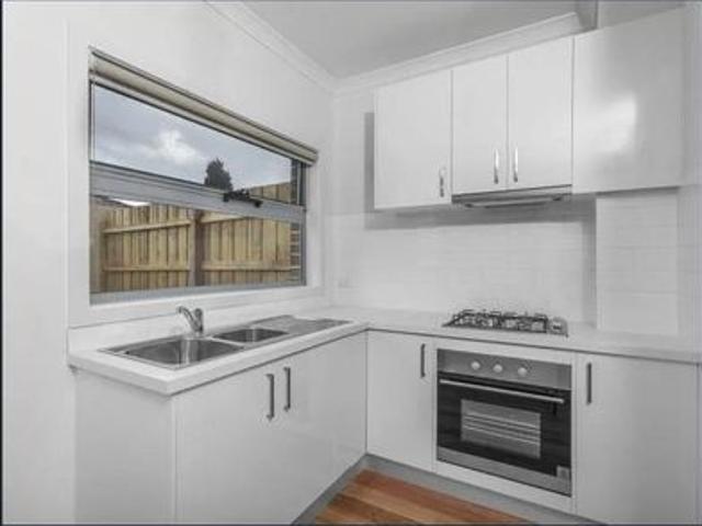 Townhouse for rent in Camerons Creek, Victoria
