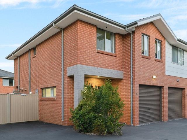 Townhouse for sale in Sydney, New South Wales