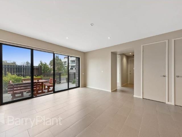 Apartment for rent in Caroline Springs, Melbourne