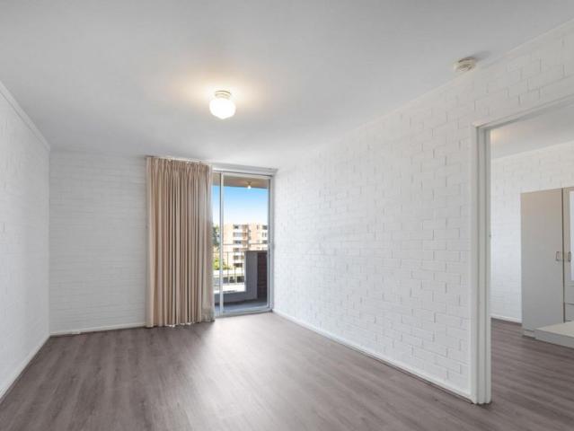 Apartment for rent in Cloverdale, City of Belmont