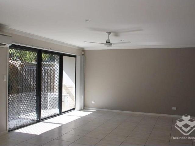 Townhouse for rent in Coomera, Gold Coast City