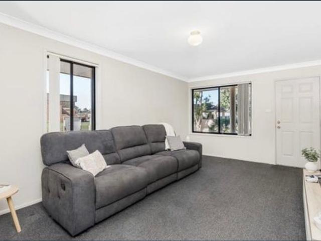 Townhouse for rent in Sydney, New South Wales