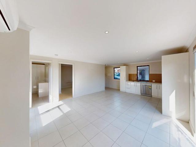Townhouse for rent in Cannington, City of Canning